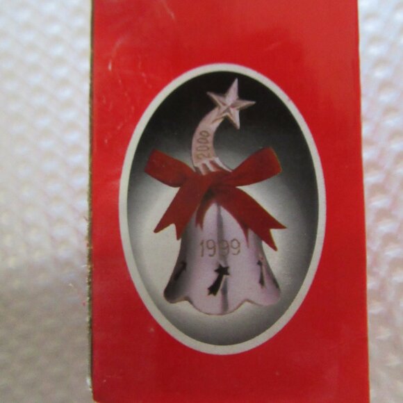 Silver Plated Engraved bell 1999/ 2000 - Picture 2 of 7